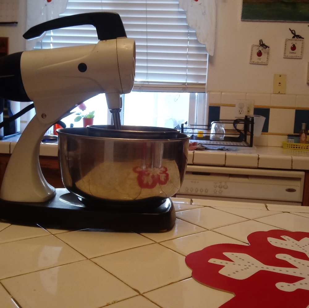 Mixer - Picture 3 of 5